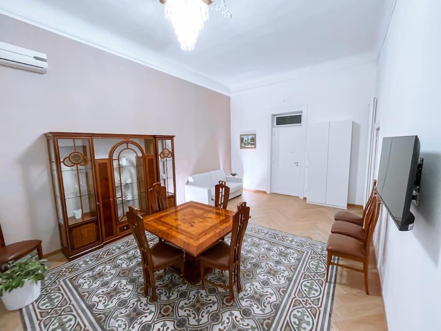 Luxury Bnb Dedeo Appartement Bari Buitenkant foto